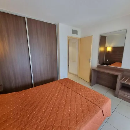 Apartamento T2 Climatisé Avec Terrasse, Proche à Argelès-sur-mer, Parking Et Piscine Inclus - Fr-1-388-202