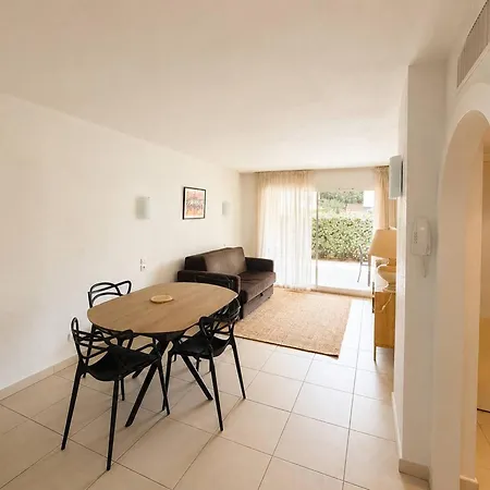 T2 Climatise Avec Terrasse, Proche A Argeles-sur-mer, Parking Et Piscine Inclus - Fr-1-388-202 Appartement Argelès-sur-Mer
